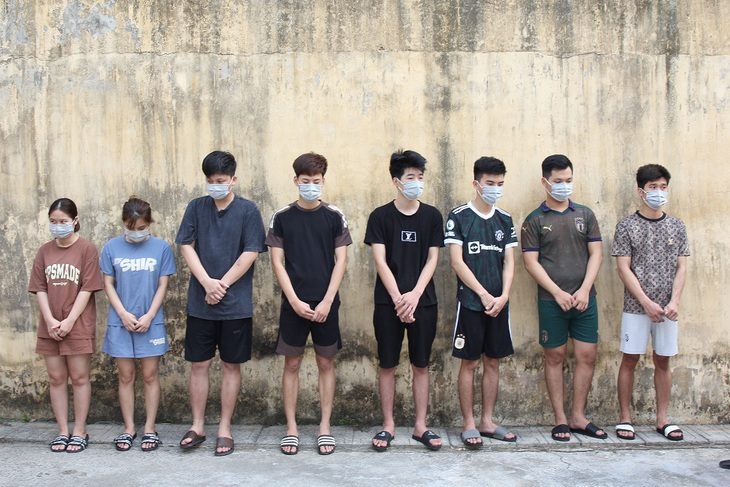 Bắt nhóm sinh viên đại học dựng lên "thầy Thế" có khả năng làm lễ giải hạn để lừa đảo tiền tỉ - Ảnh: LÊ PHƯỢNG