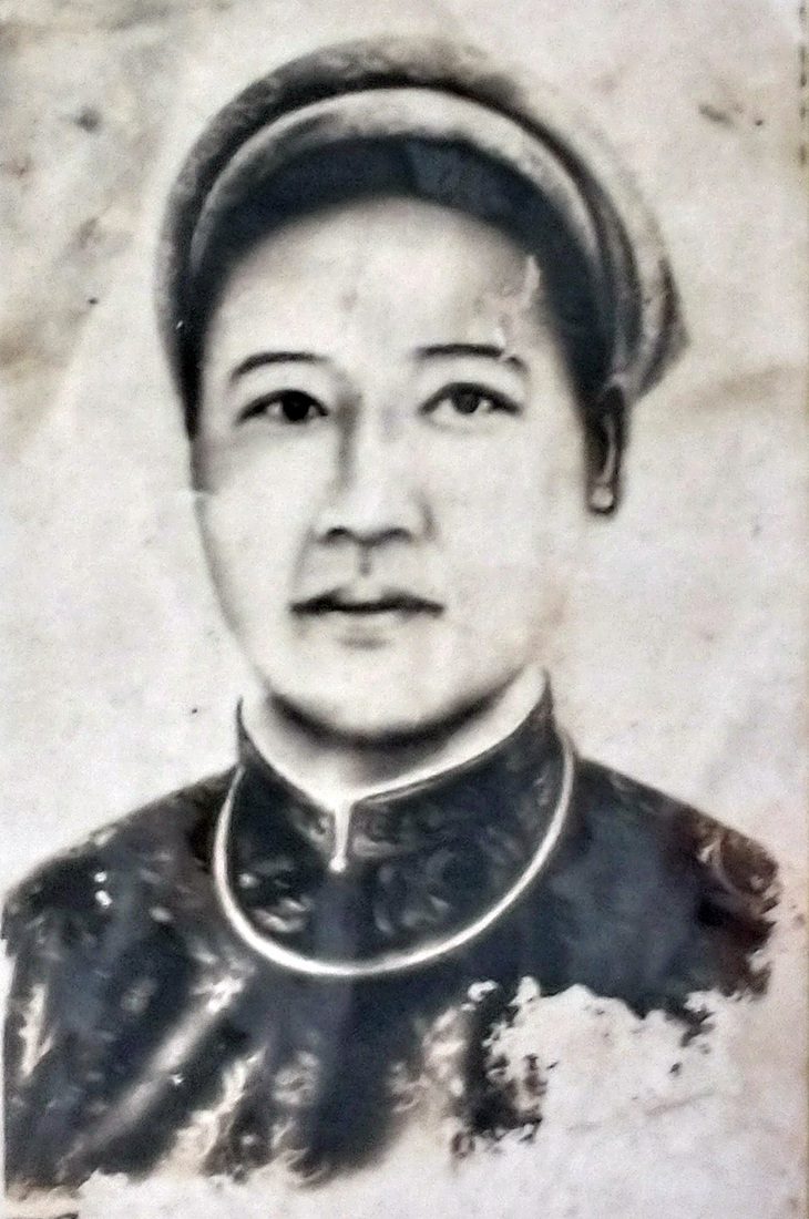 Bà Ân Phi thời trẻ - Ảnh tư liệu