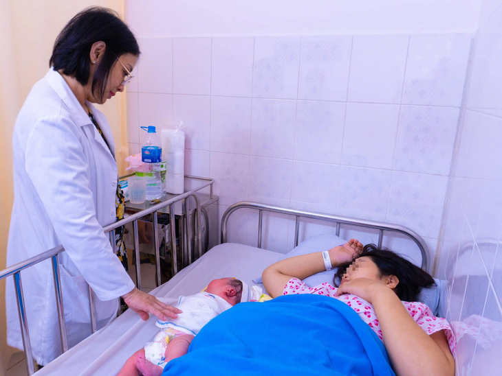 Bé trai "mèo vàng" ra đời tại Bệnh viện Hùng Vương - Ảnh: BVCC