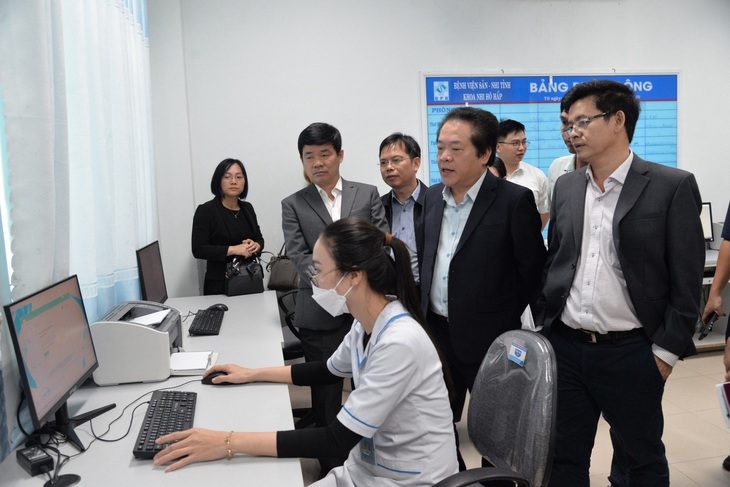 Đến nay, Bệnh viện Sản Nhi Quảng Ngãi đã đủ điều kiện triển khai bệnh án điện tử.