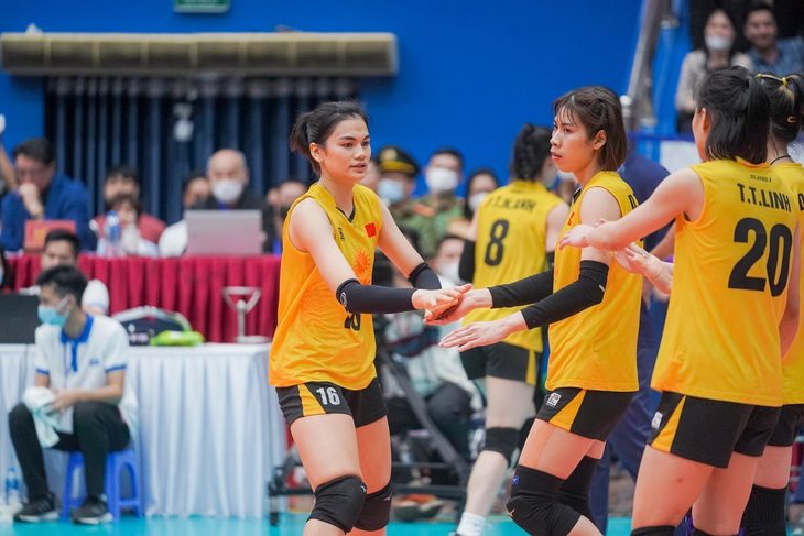 Bóng chuyền nữ Việt Nam dự Giải vô địch các CLB thế giới với tên gọi Sport Center I - Ảnh: AVC