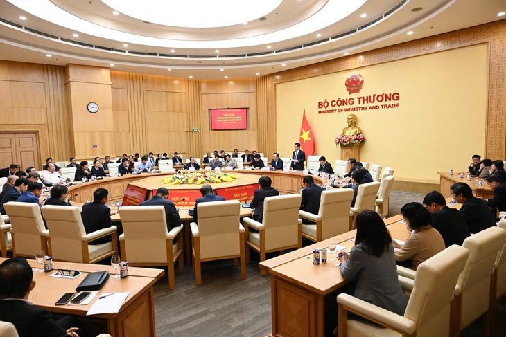 Bộ trưởng Nguyễn Hồng Diên: Không để mất đoàn kết nội bộ, so bì khi sắp xếp bộ máy - Ảnh 1.