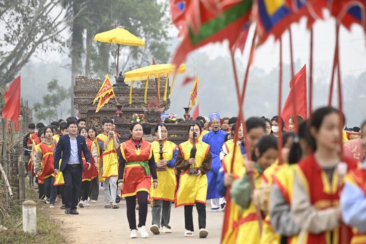 Bỏ cướp phết, Hội phết Hiền Quan bớt vui ra phết - Ảnh 1.