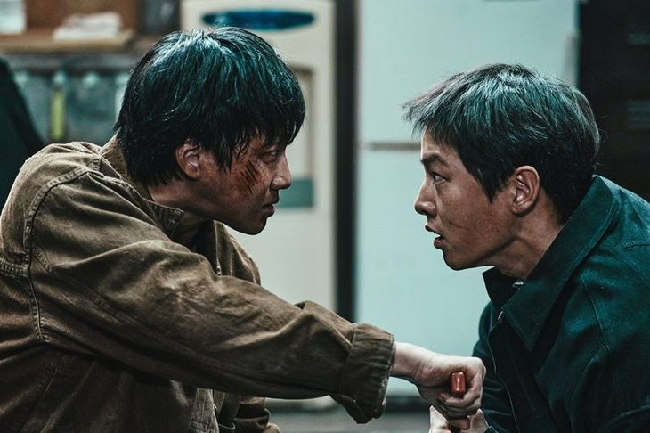 Hong Sa Bin và Song Joong Ki hợp tác ăn ý trong Đường cùng - Ảnh: Soompi