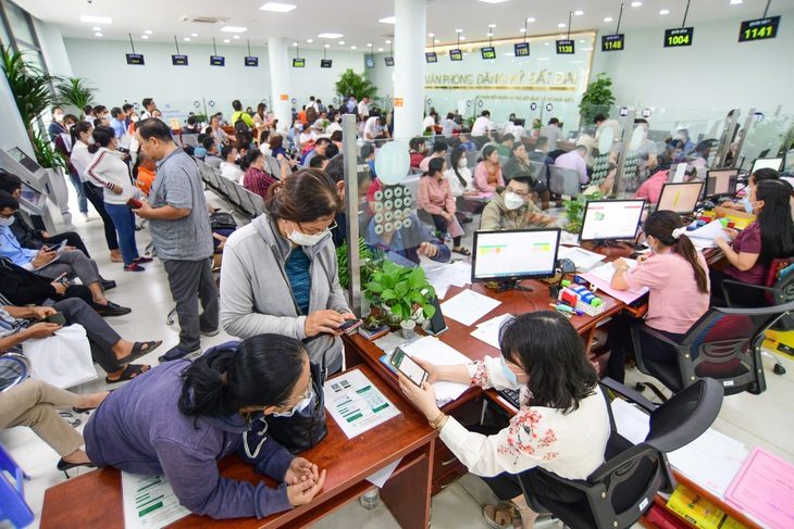 Bộ Nội vụ bác thông tin lan truyền về chế độ, chính sách với cán bộ trong tinh gọn bộ máy - Ảnh 1.